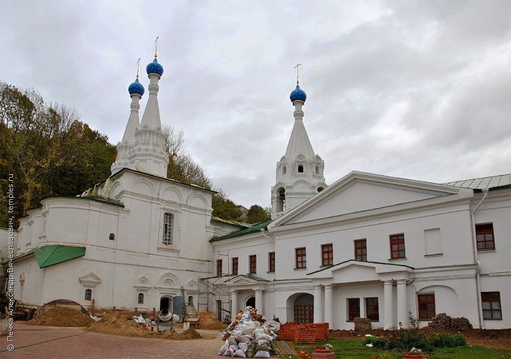 успенская церковь благовещенского монастыря фото