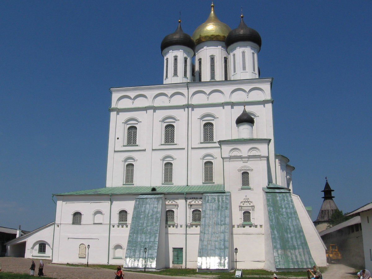 троицкий собор псков фото