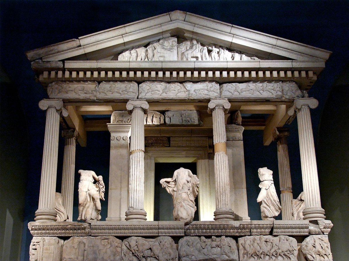 british museum, британский музей. монумент нереид фото