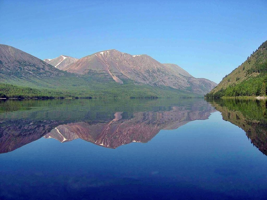 горное озеро байкал фото