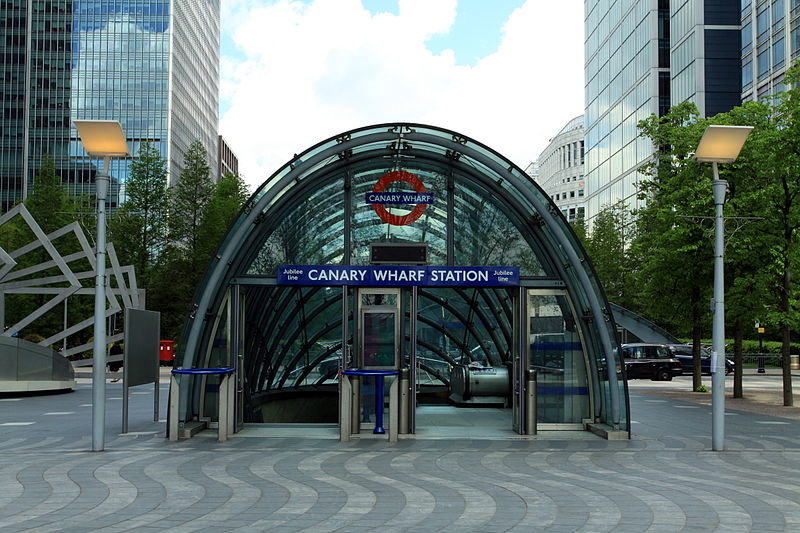 canary wharf станция метро фото