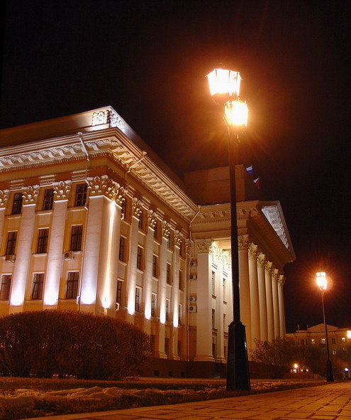 здание правительства тюменской области фото
