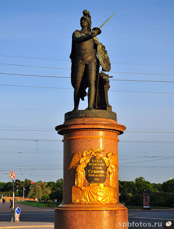 памятник суворову в санкт петербурге фото