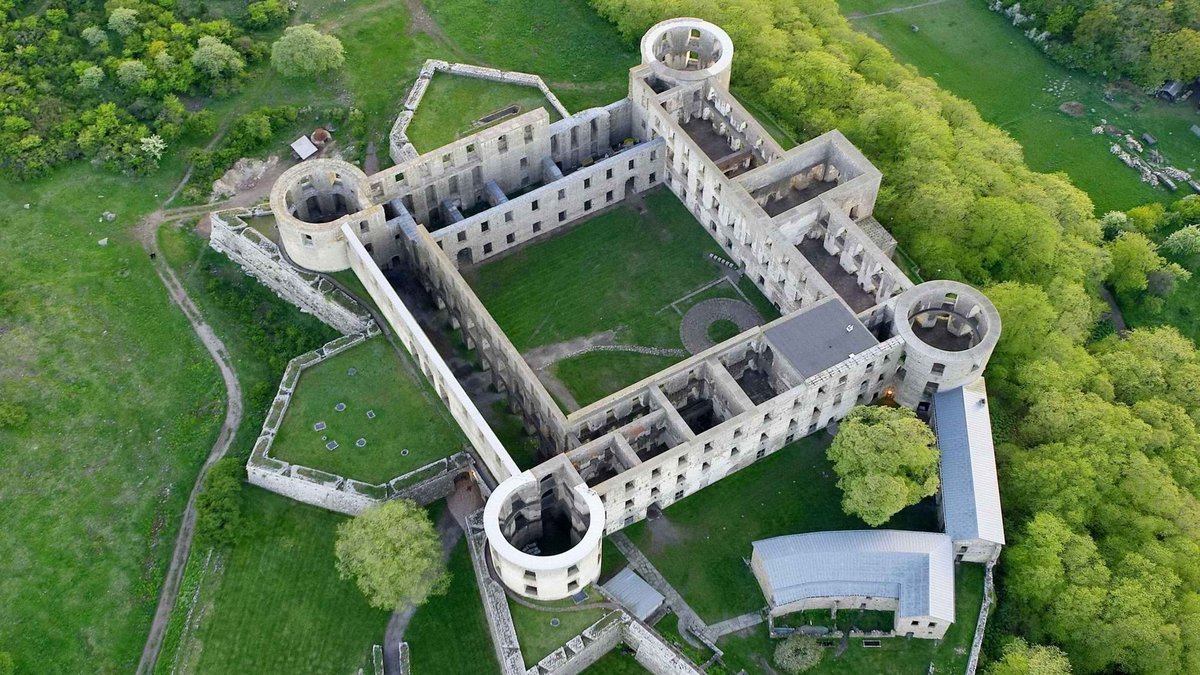 замка боргхольм фото