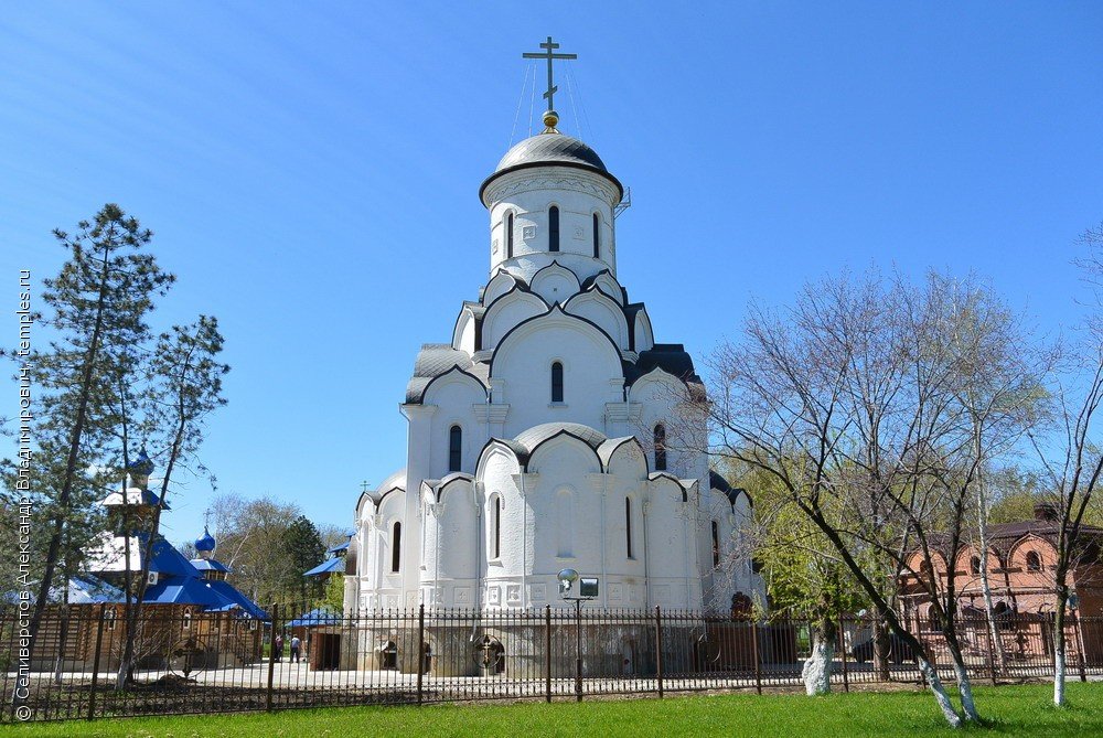 храм рождества христова армавир фото