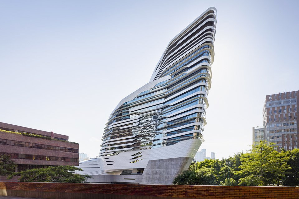 здание инноваций jockey club innovation tower в гонконге фото