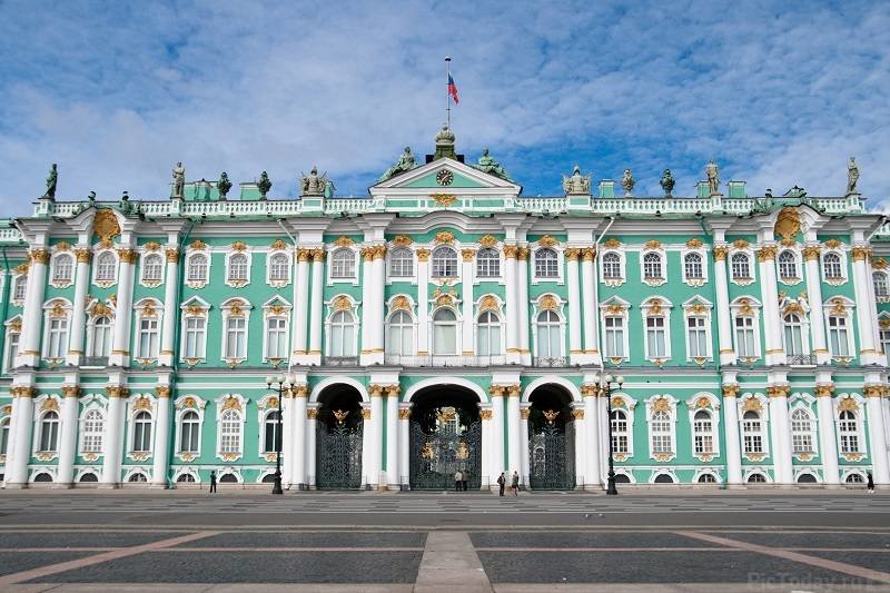 зимний дворец фото