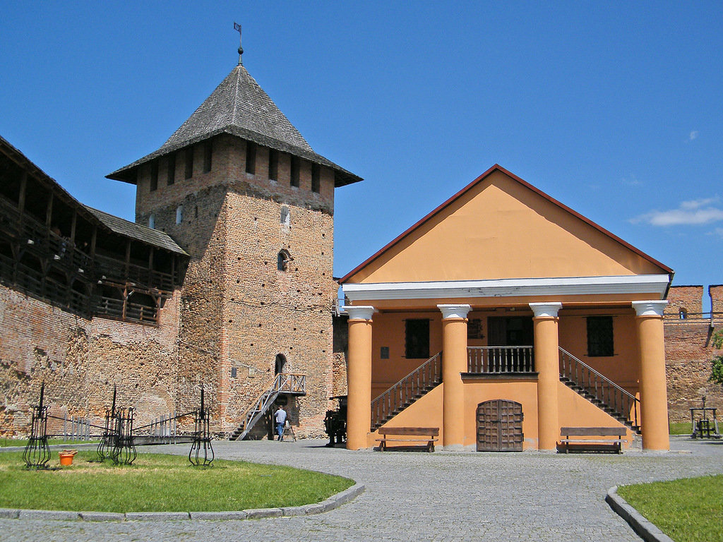 замок любарта фото