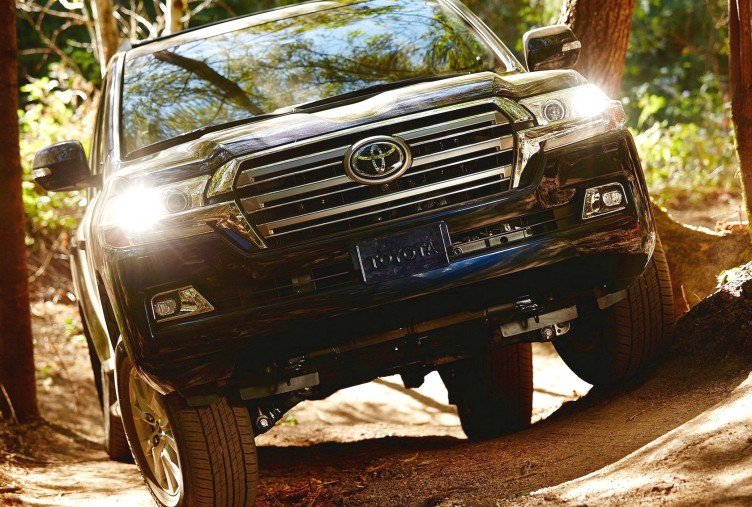 toyota land cruiser 200 фото