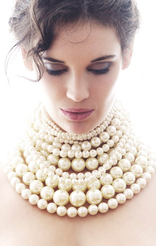 Beauty pearls girls, young little girls upskirt