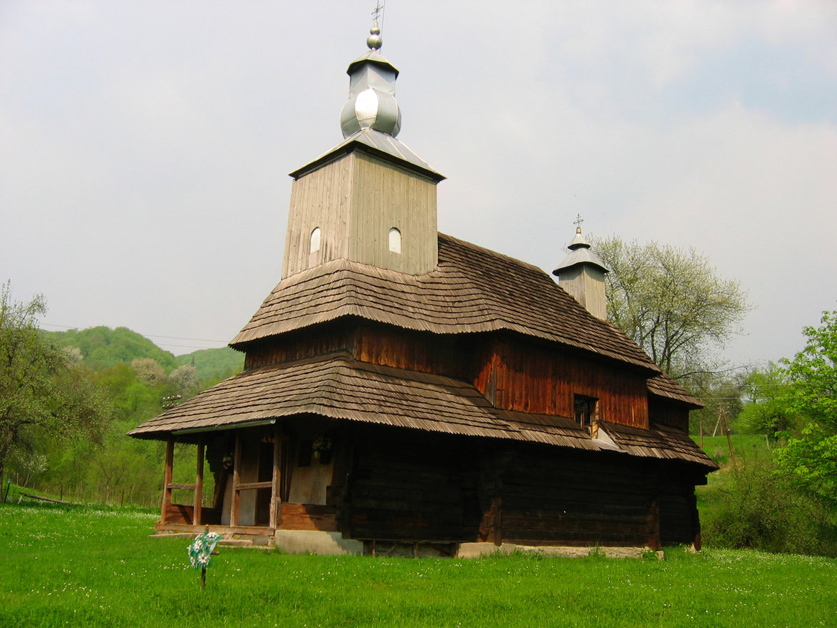 храм святого василия великого закарпатье фото
