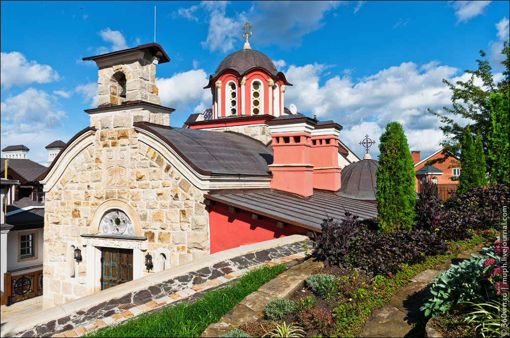 архангело-михайловский зверинецкий монастырь фото