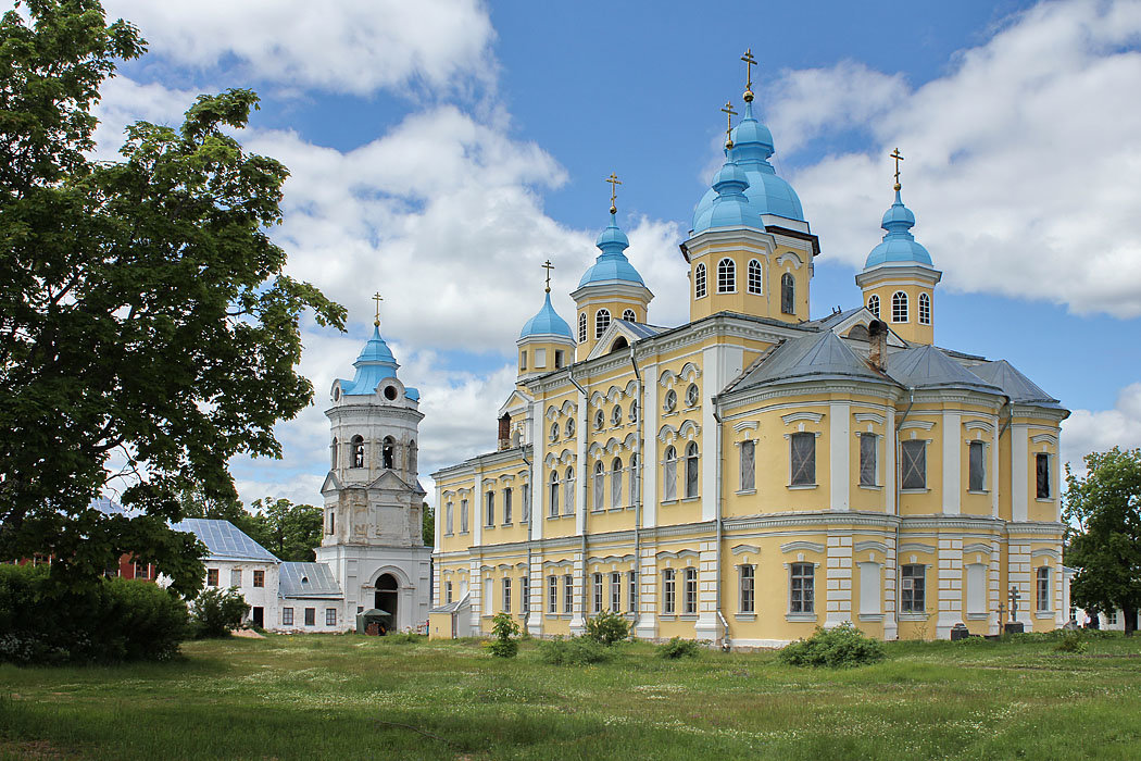 коневский рождество-богородичный мужской монастырь фото