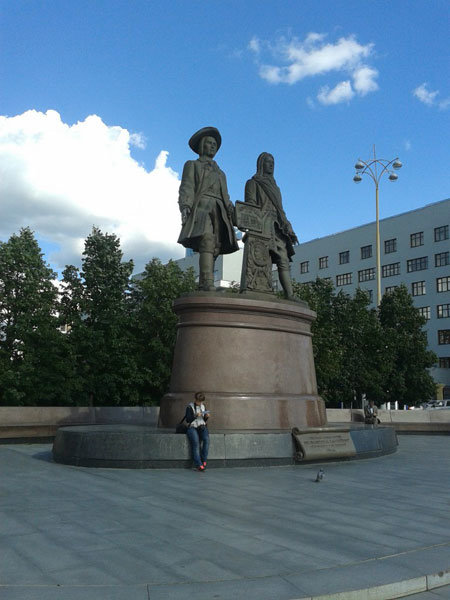 екатеринбург памятник татищеву и де геннину фото