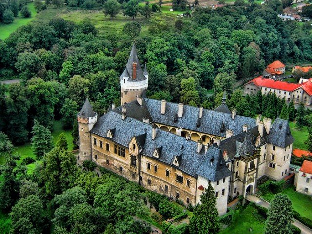 замок жлебы чехия фото