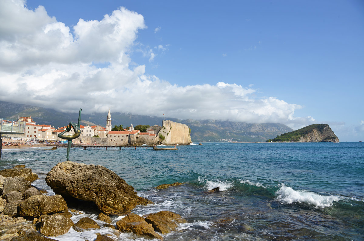Черногория.
#будва #европа #море #небо #облака #пейзаж #путешествия #туризм #черногория