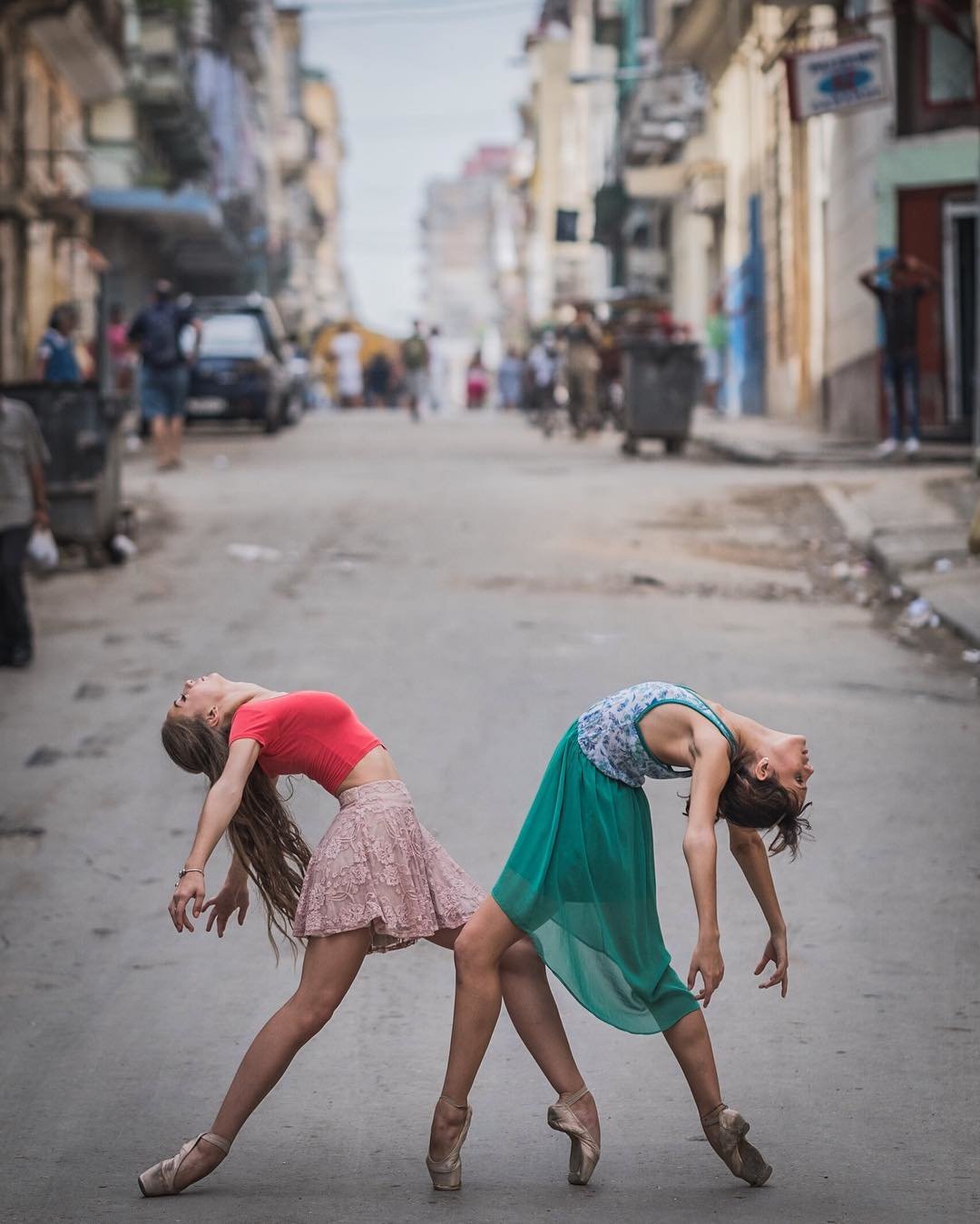фото танцы на улицах города фото