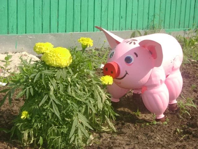 поделки из бутылок для сада фото