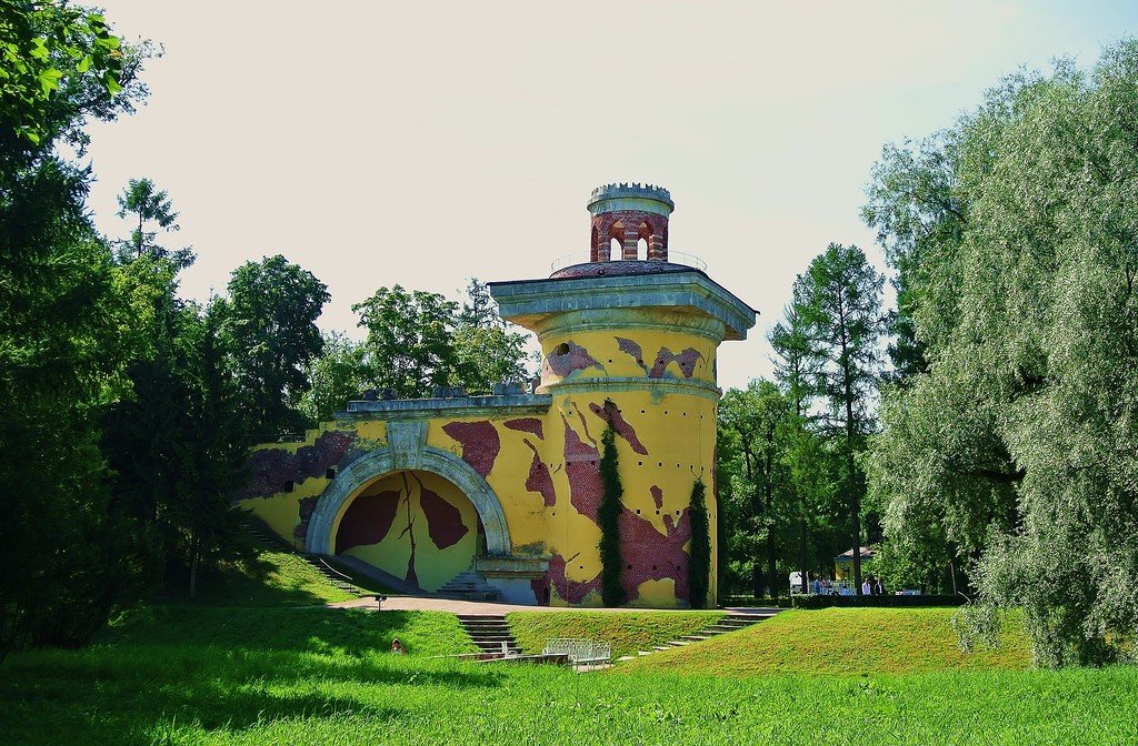 екатерининский парк башня-руина фото