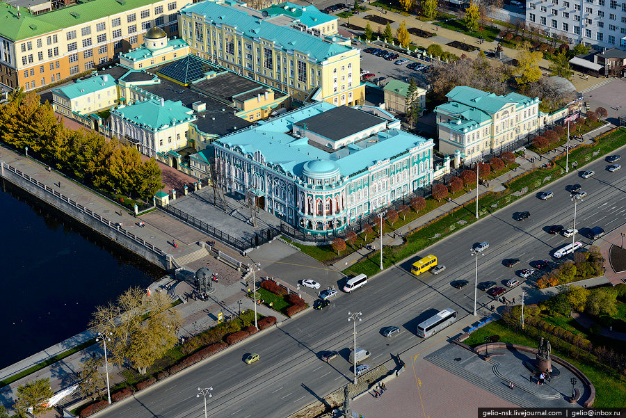 площадь труда екатеринбург фото