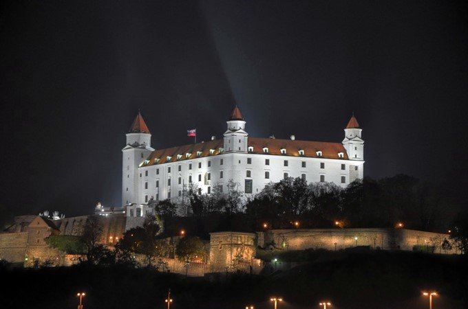 братиславский замок фото