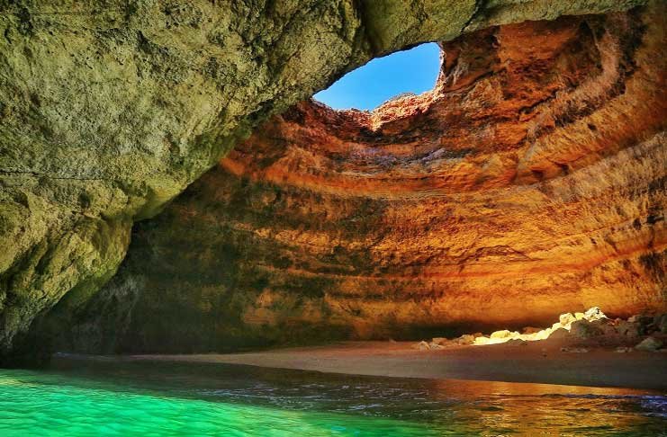 морская пещера в алгарве португалия фото