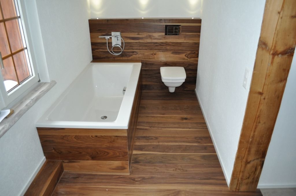ванная комната на деревянном перекрытии