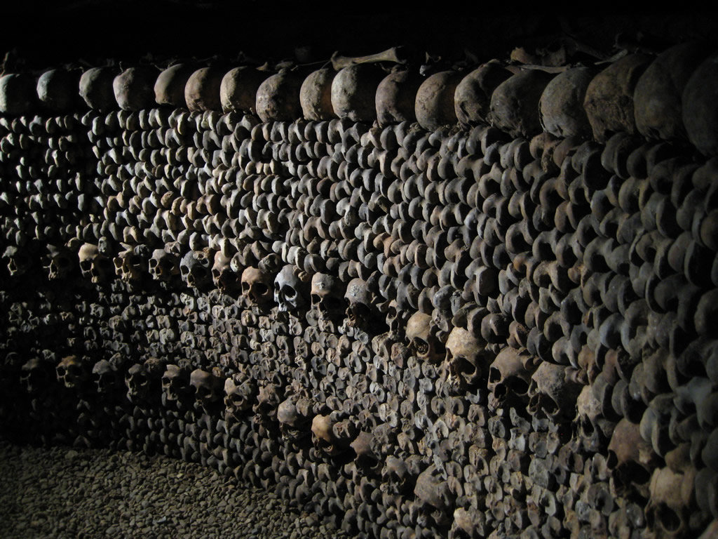 катакомбы парижа (catacombs of paris), франция фото
