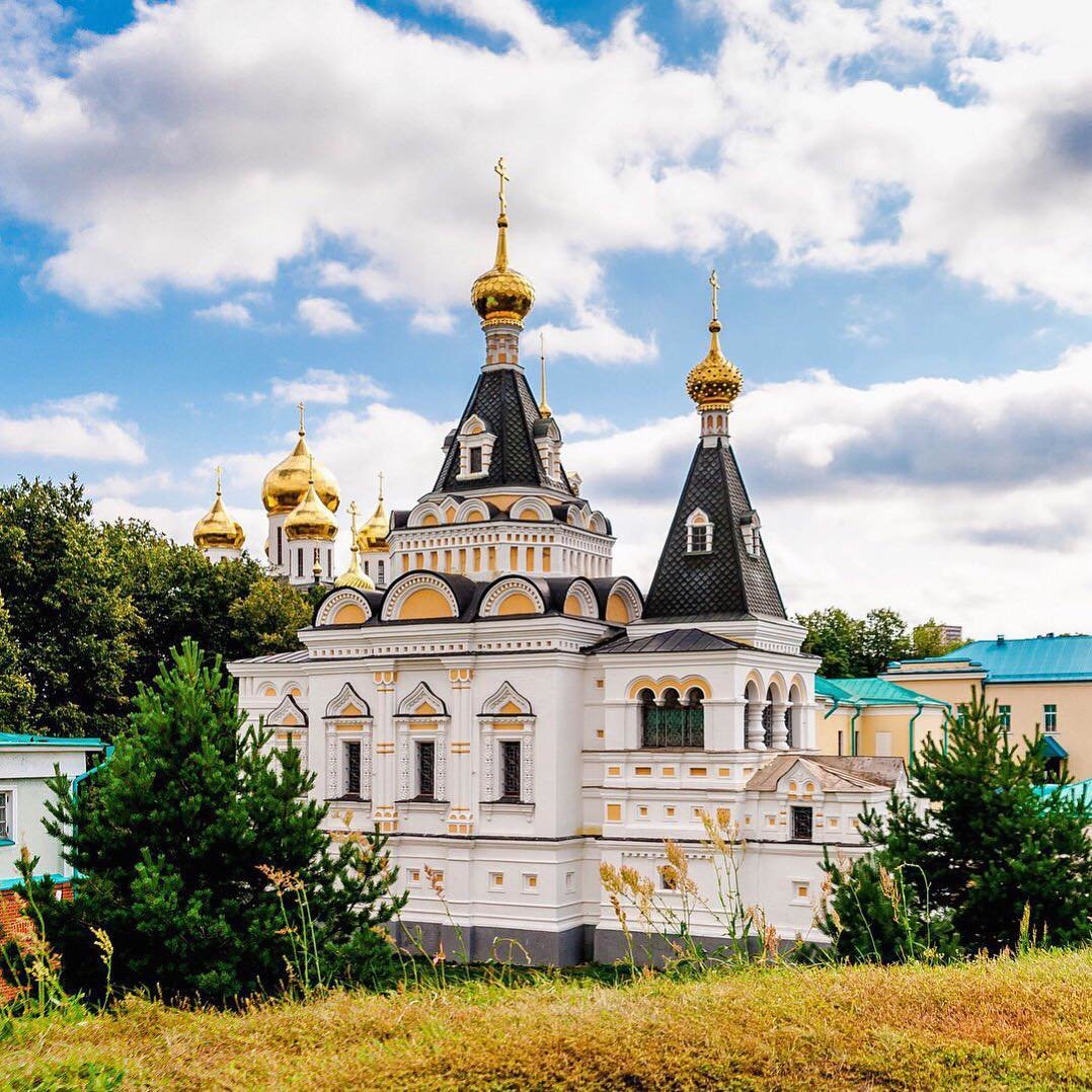 дмитровский кремль в дмитрове фото