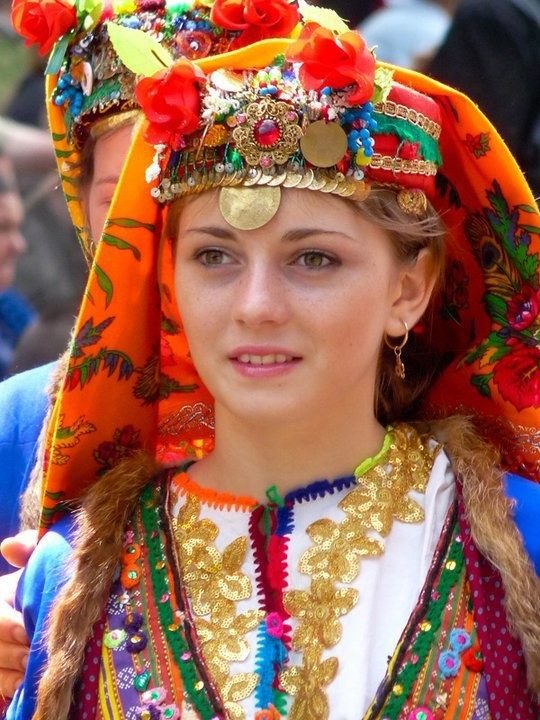 мадьярки в национальных костюмах фото