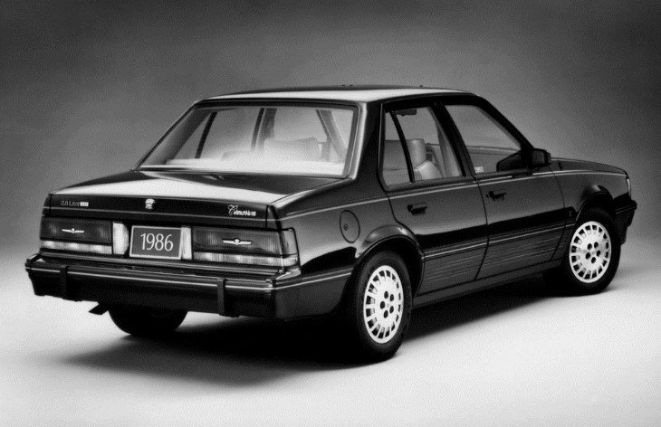 cadillac cimarron 1982 фото