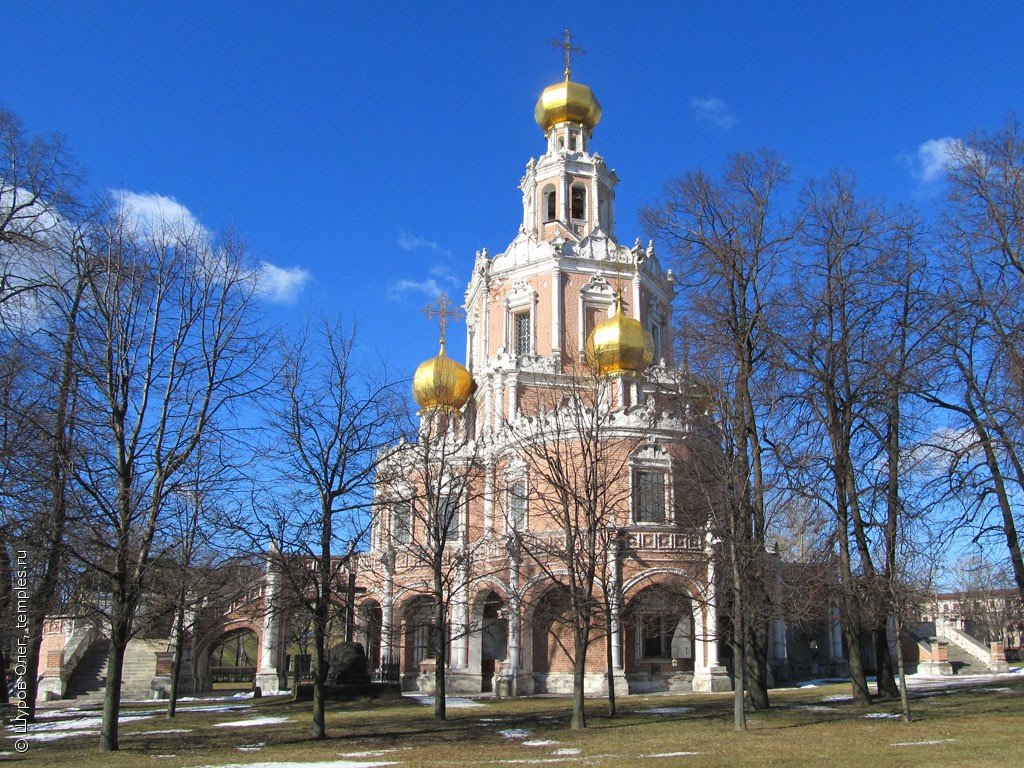 храм покрова пресвятой богородицы в филях фото
