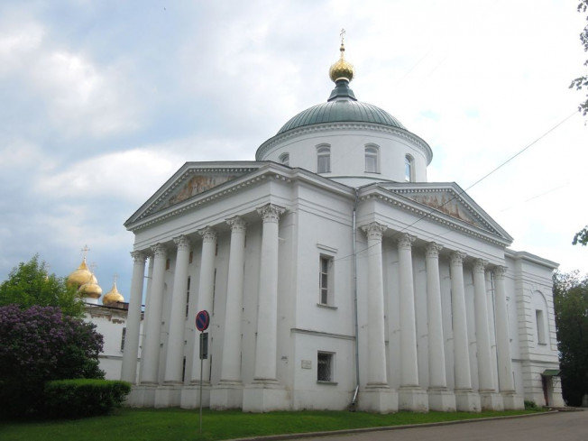 храм в стиле классицизма фото