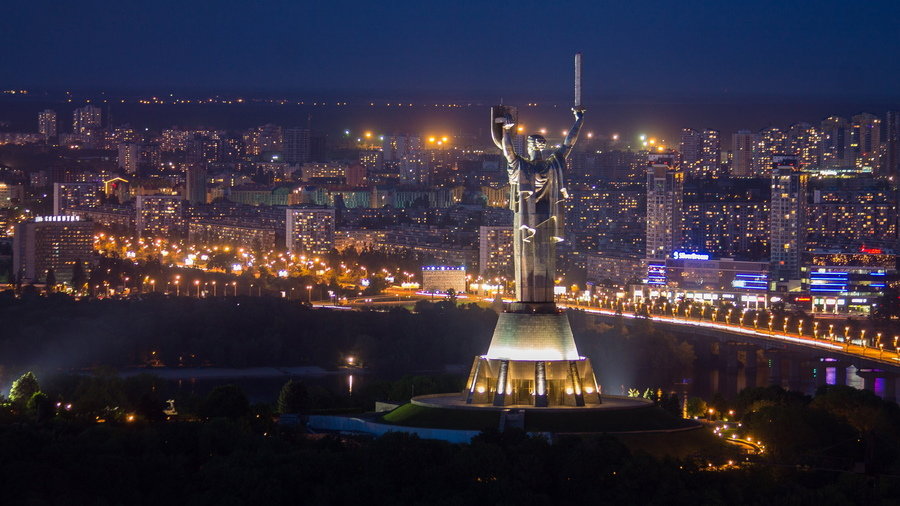 родина мать киев фото