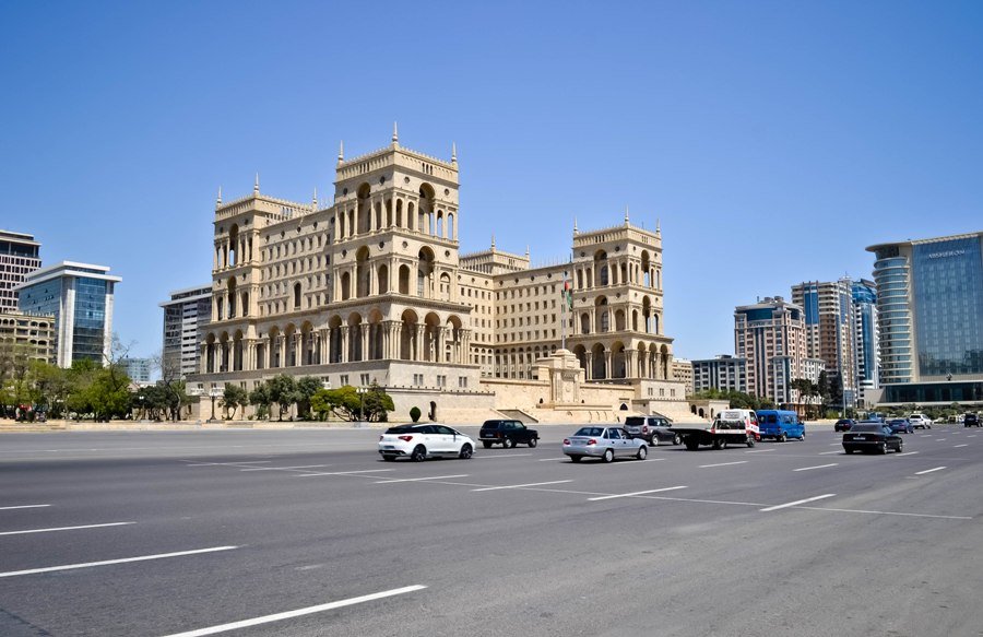 дом правительства азербайджана фото