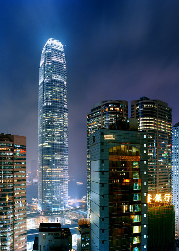 Вертикальная картинка города