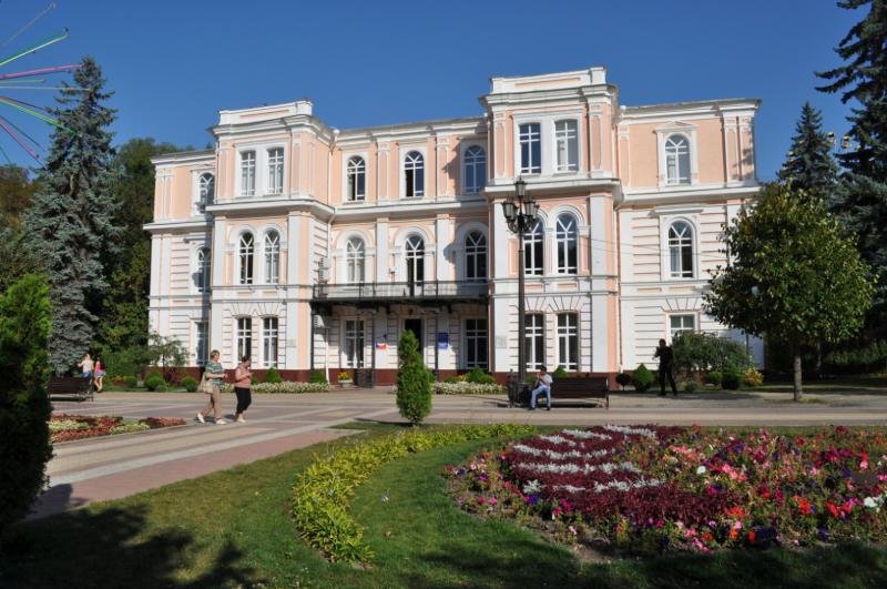 офицерский дом кисловодск фото