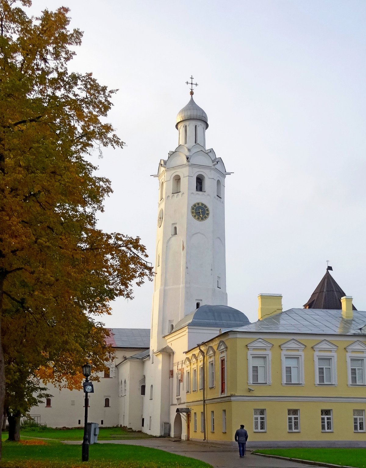 великий новгород церковь сергия радонежского и часозвоня фото