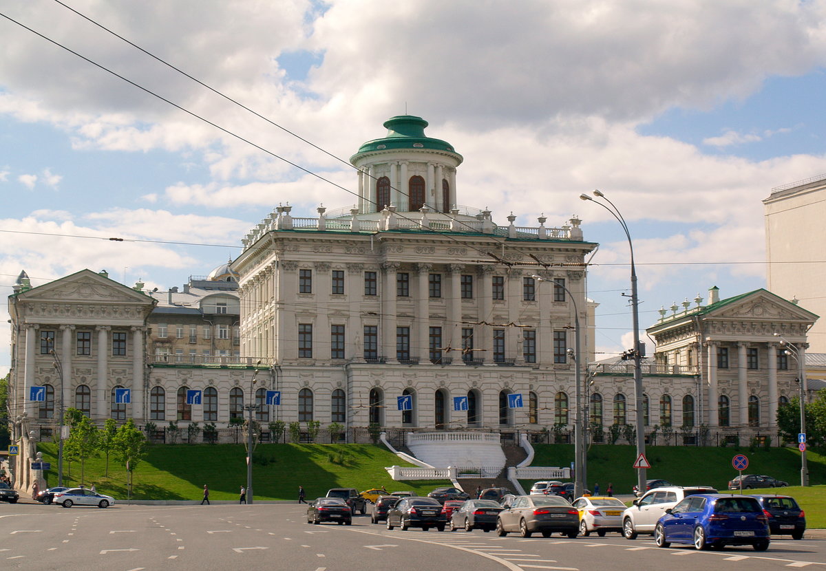 баженов дом пашкова фото