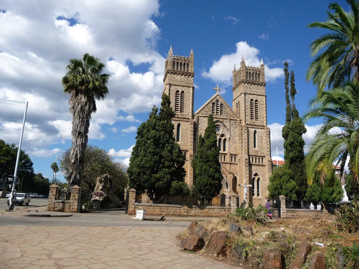 sacred heart cathedral, harare фото