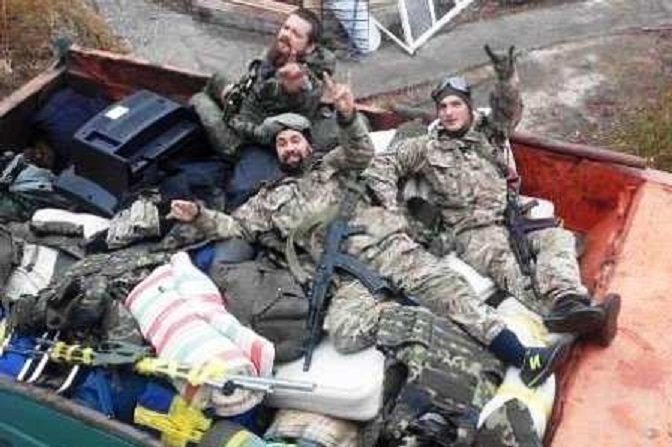 Украинские солдаты разгромили базу отдыха на границе с Крымом 