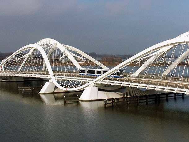 мост хеермы в амстердаме фото