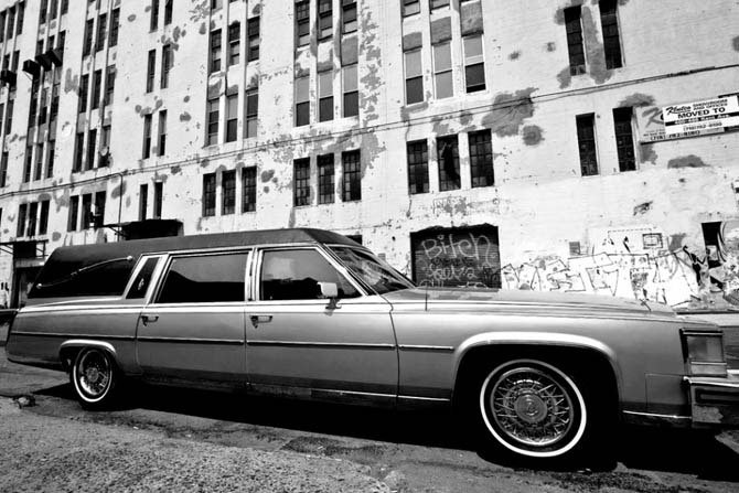 cadillac fleetwood 1982 фото