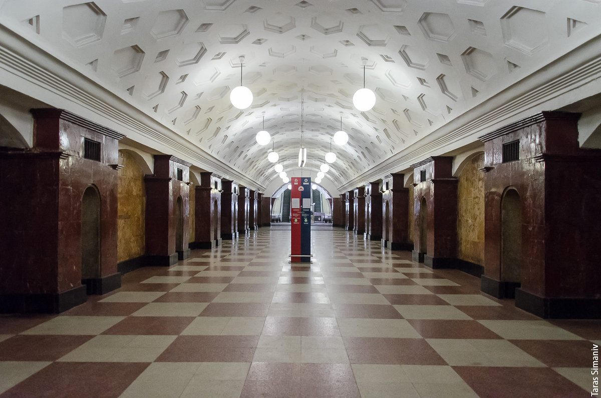 станция метро красные ворота фото