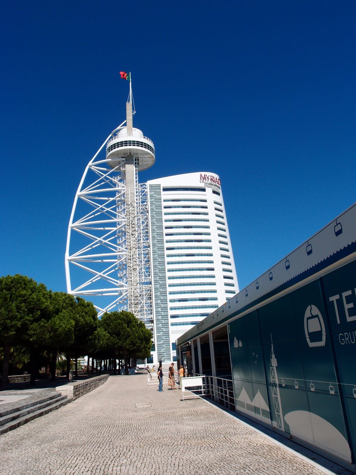 Vasco da Gama Tower фото