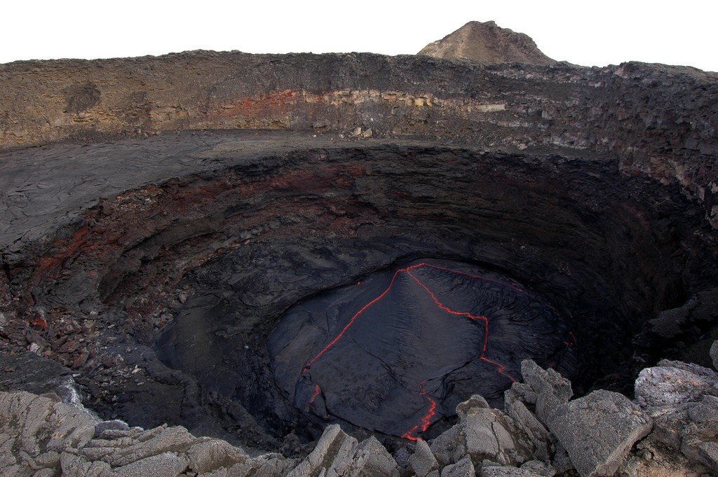 erta ale volcano фото