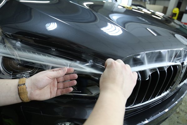 Оклейка авто полиуретановой пленкой