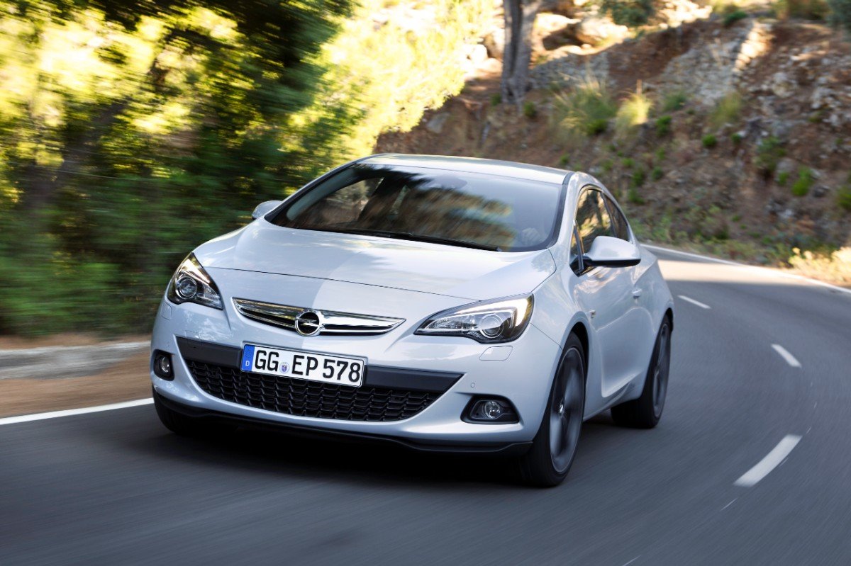 opel astra фото