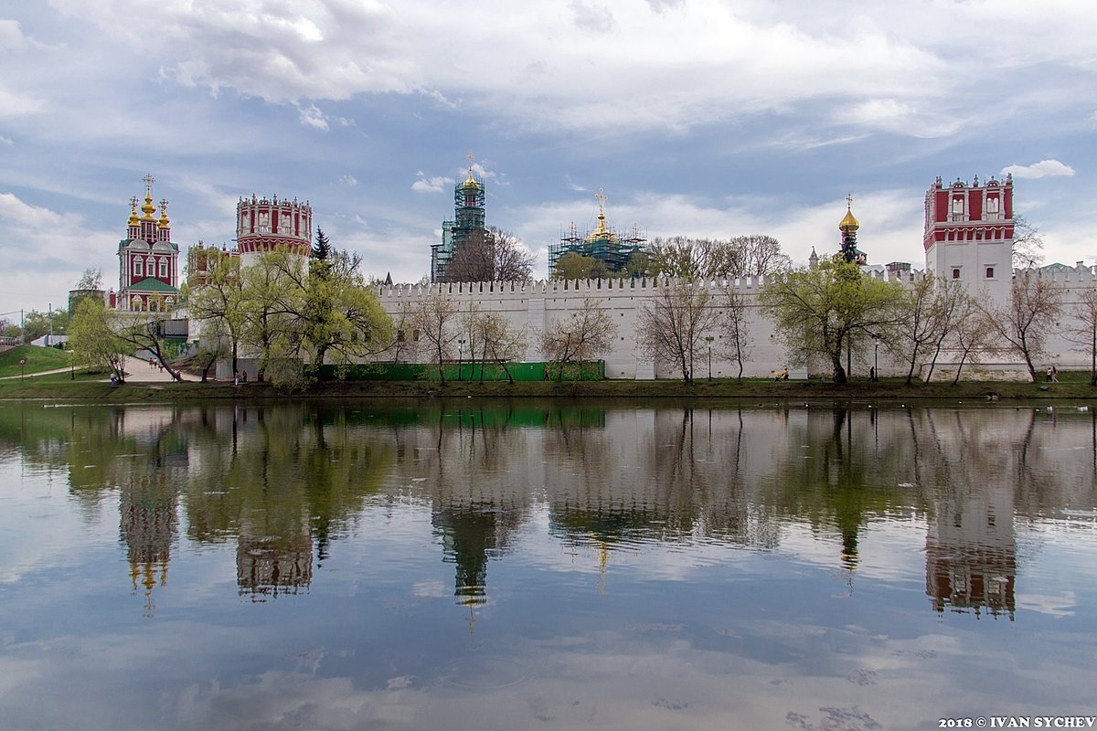 москва новодевичий монастырь фото