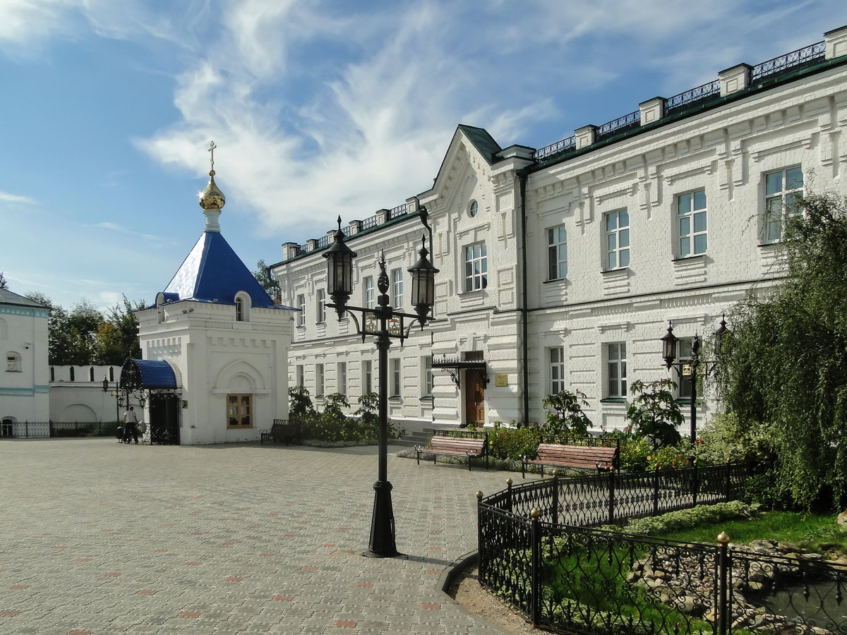 раифский богородицкий монастырь казань братский корпус фото